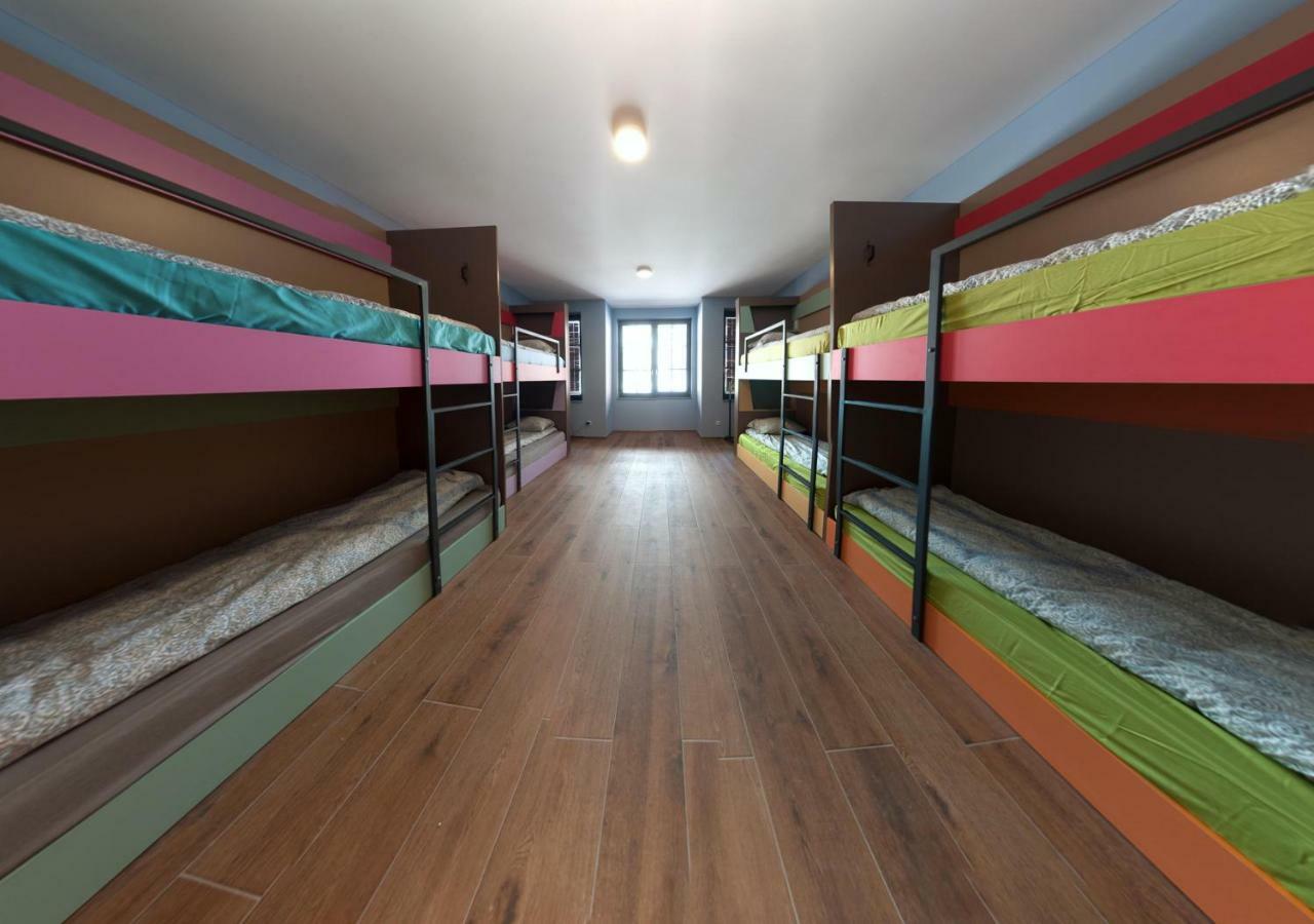 Ura Hostel 普里兹伦 外观 照片